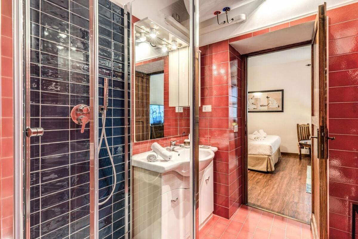 Maya Rhome Trastevere Рим Номер фото